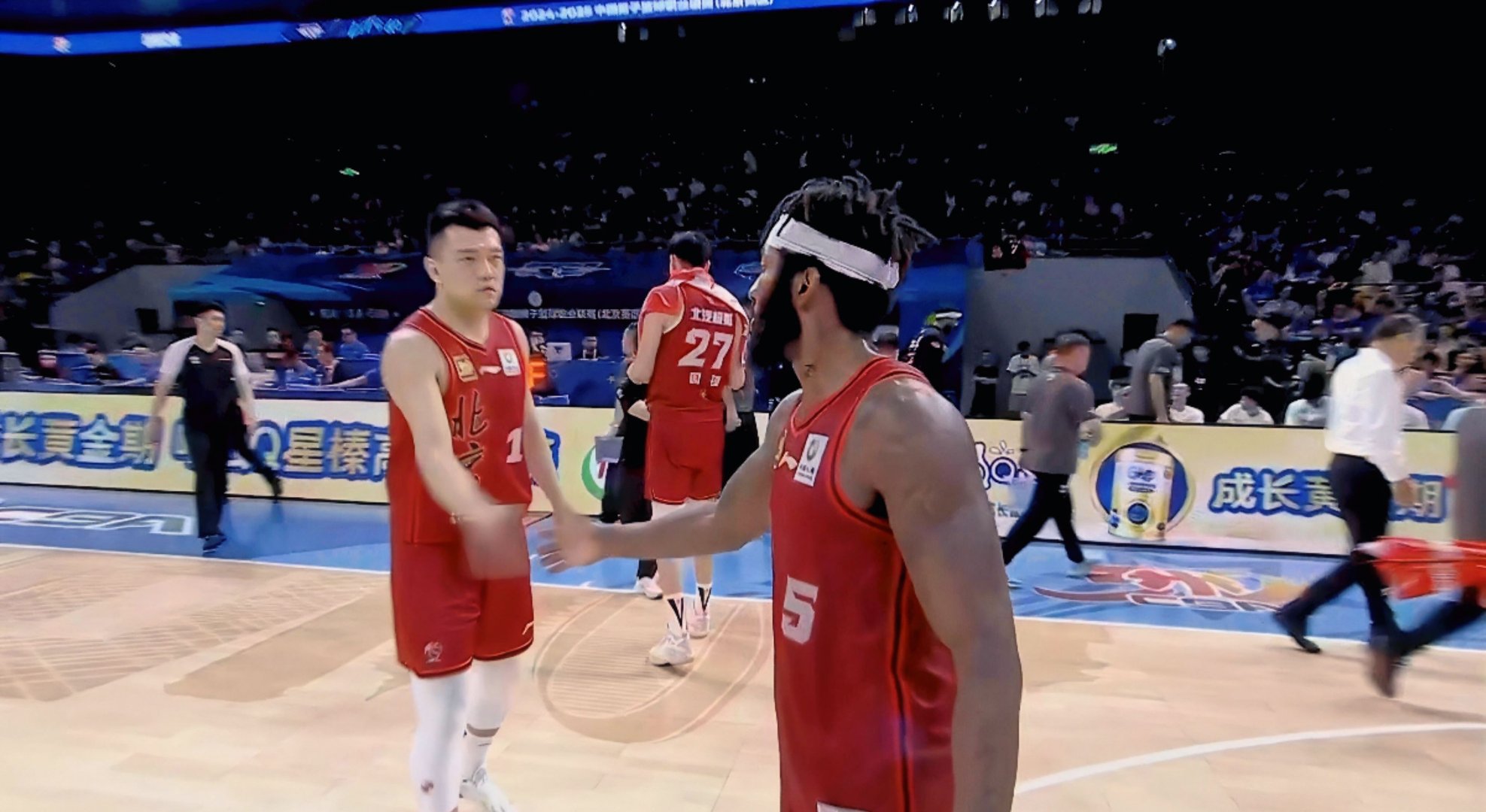 包含转折点广厦男篮战术微调，全明星赛冲刺阶段攻防权衡，震撼外界，年轻球员得到机会的词条