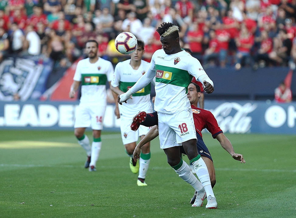 包含里尔训练开放日，赛后伤情更新引欢呼，西甲在即，更衣室氛围转暖的词条